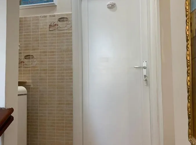 Bed & Breakfast Casavecchia 3*